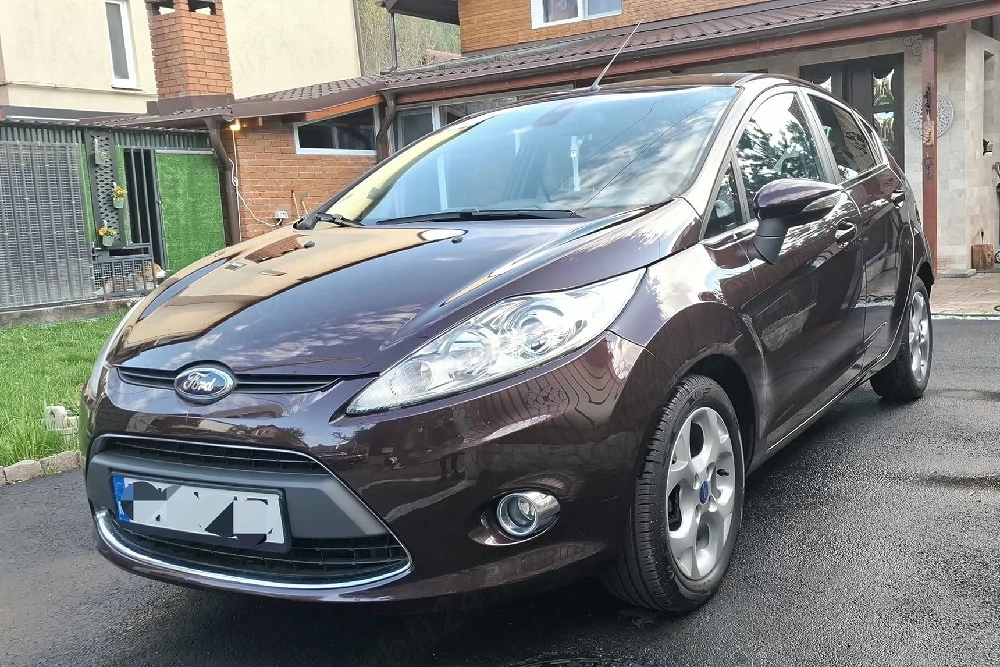 Ford fiesta Mk7 2011 E 5 1.3 85 cp Morello Edition