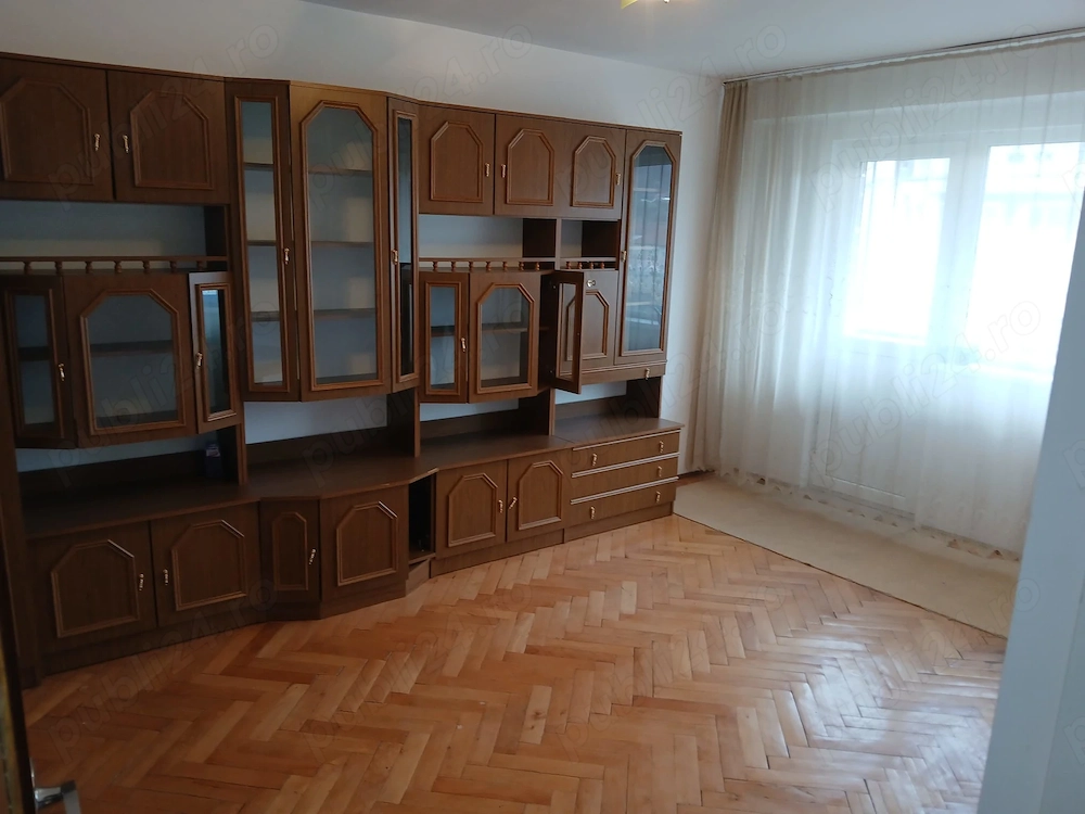 Apartament 3 camere Petrosani Aviatorilor