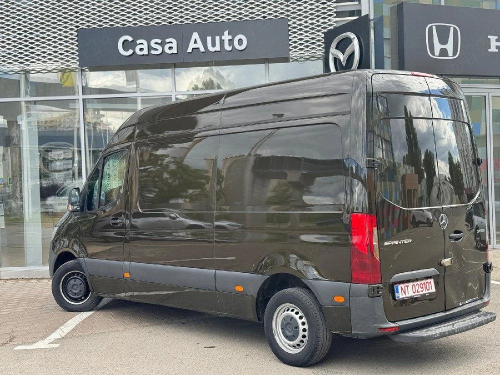Mercedes sprinter an de fabricație 2019 tracțiune fata impecabil stare de funcționare foarte bună 