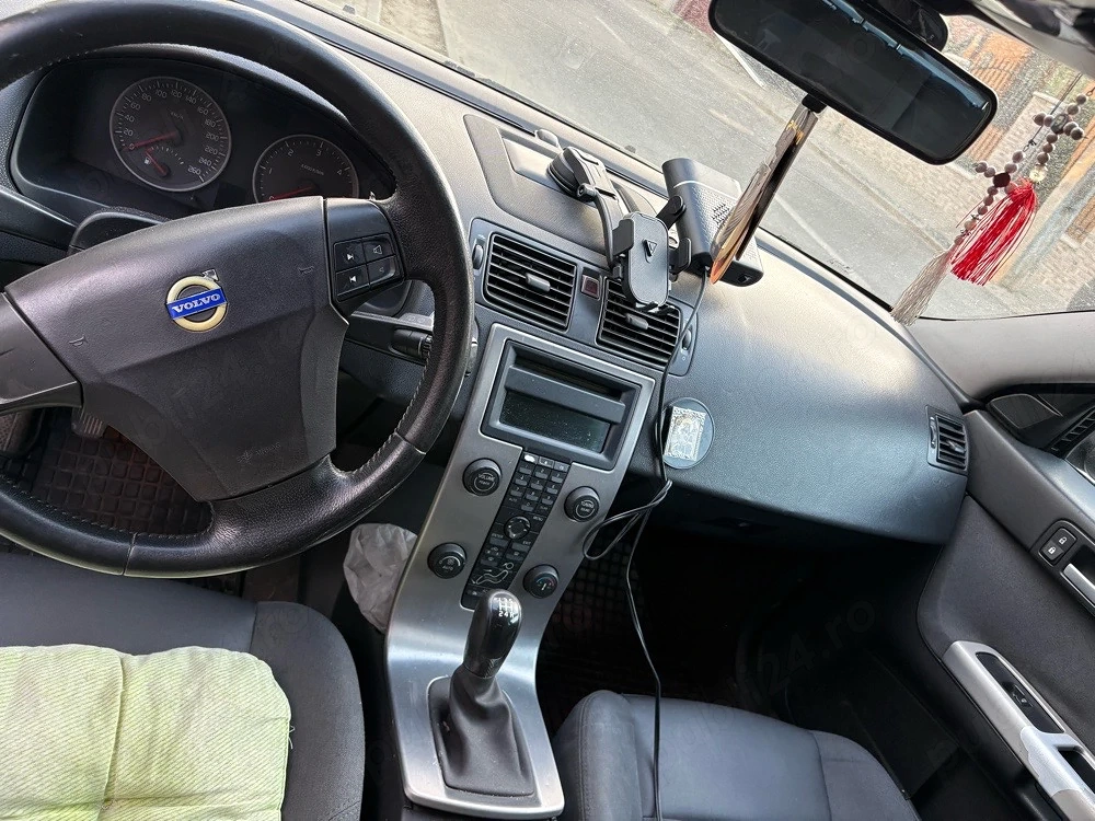 Masina Volvo V50