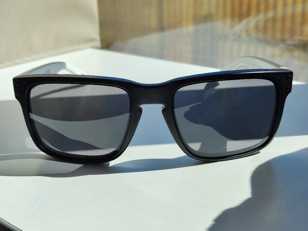 Ochelari de soare Oakley Holbrook Custom Matte Black Anodized Red  Prizm Black OO9102