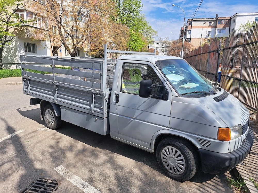 Vând autoutilitara Volkswagen 