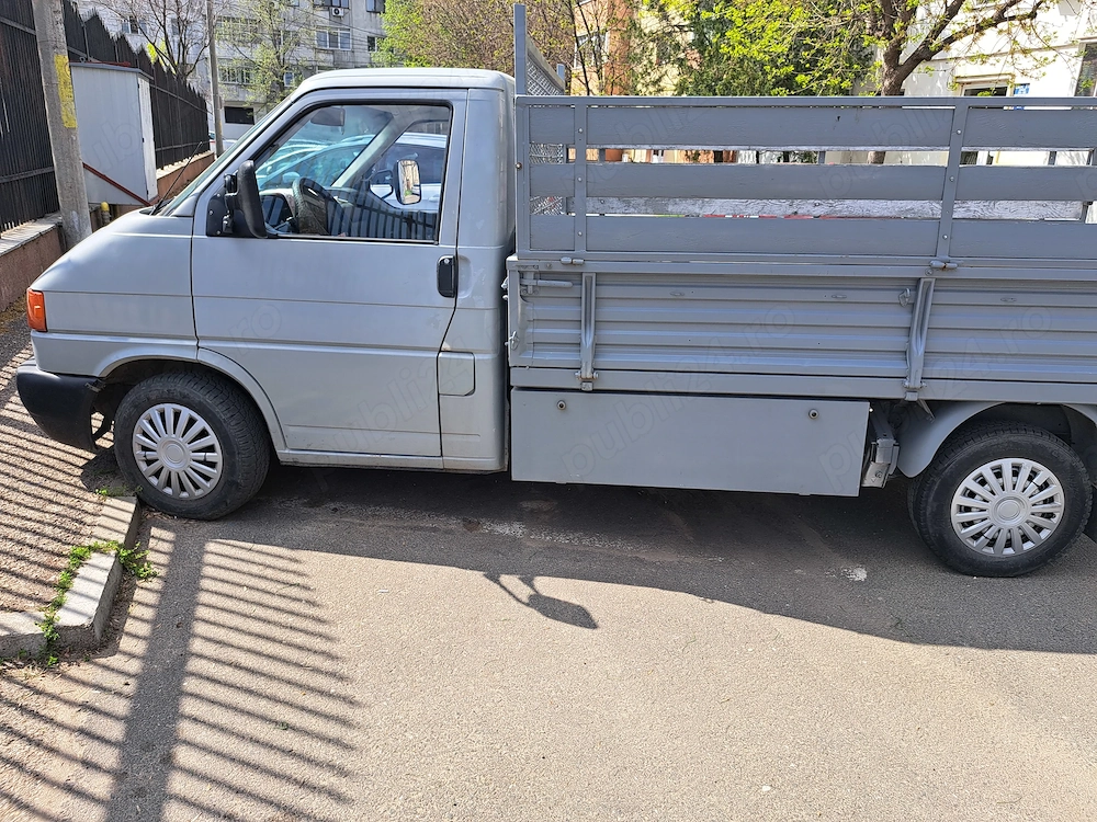 Vând autoutilitara Volkswagen 