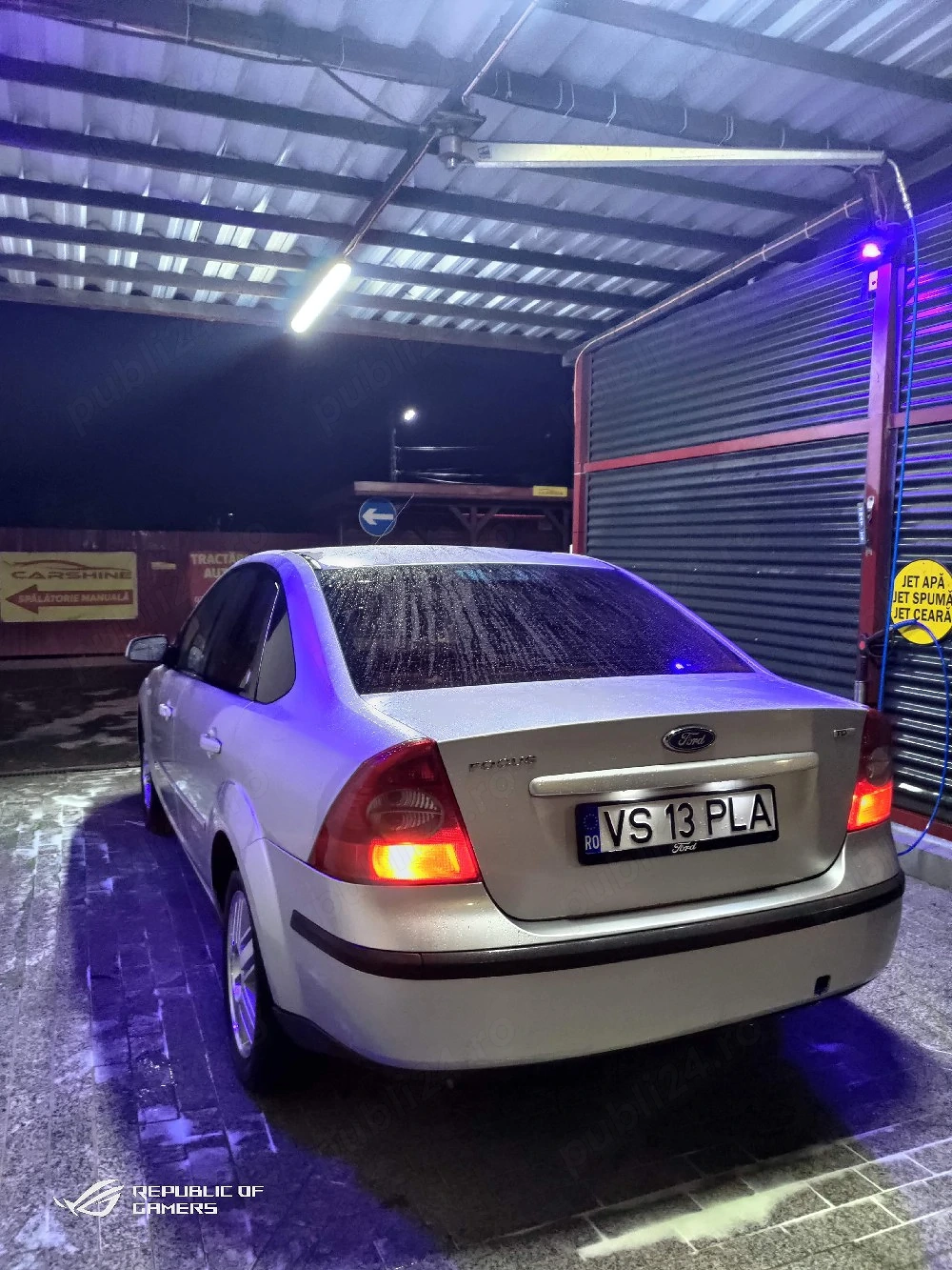 vând Ford focus 2