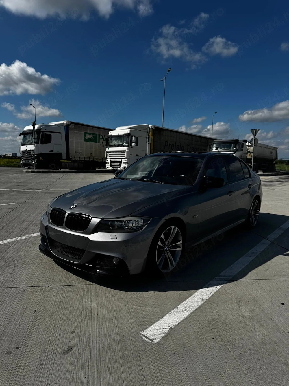 BMW Seria 3 E90 318i