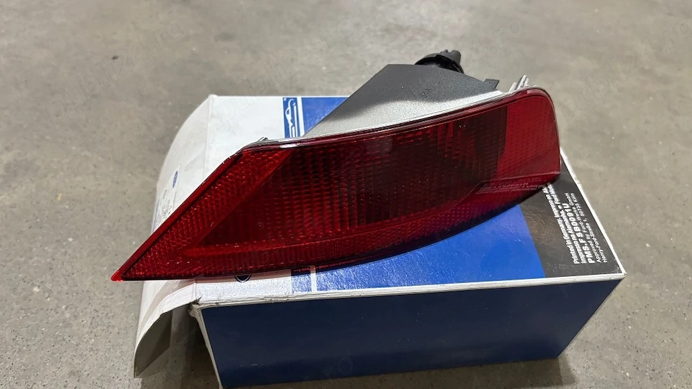 Lampa ceata spate stanga ford focus