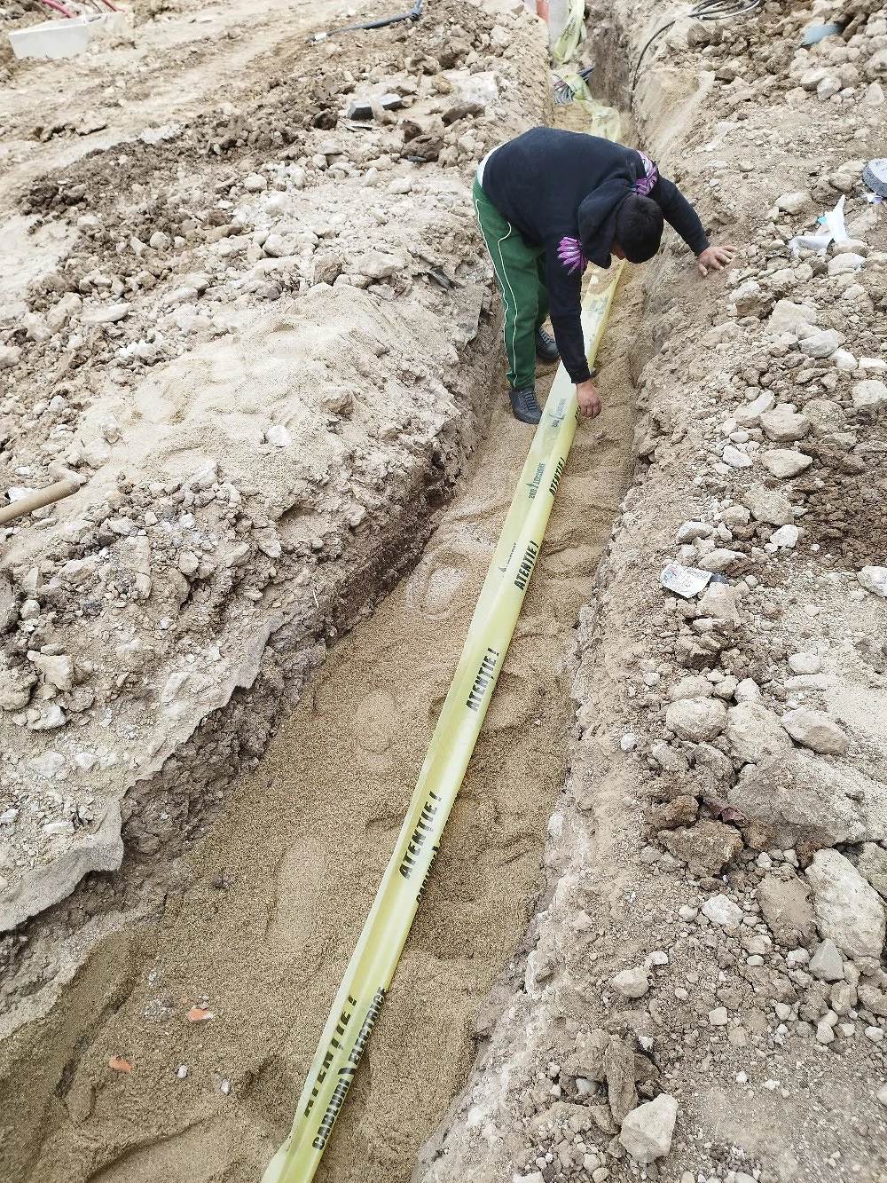 Ajutor electrician sau muncitori necalificați 