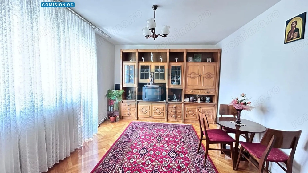 Apartament 3 camere de vânzare, etaj intermediar, în Manastur|