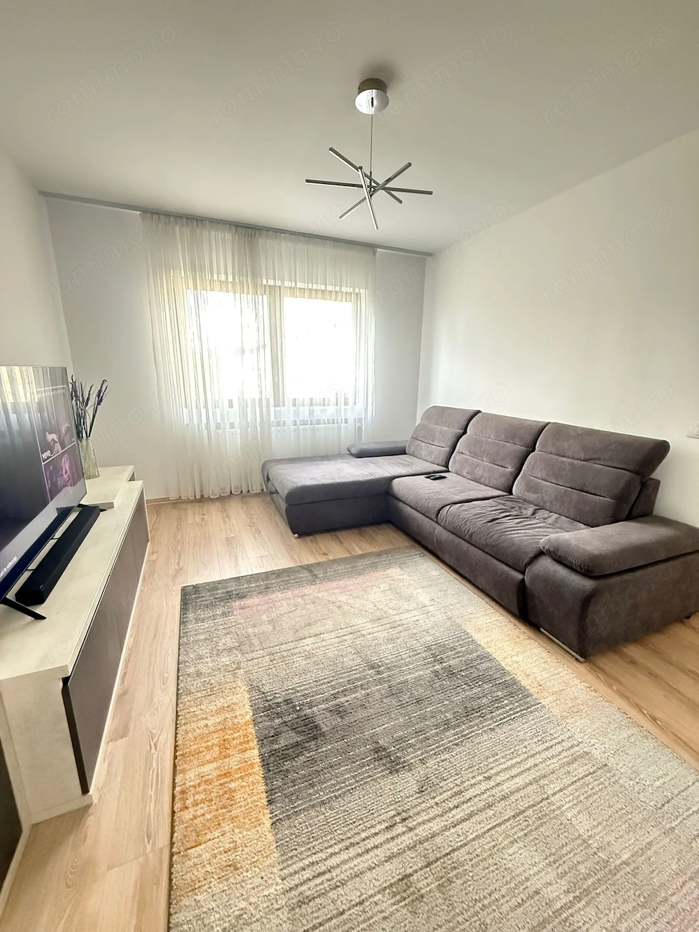 Apartament cu 3 camere mobilat MODERN centrala, clima Take Ionescu la cateva minute MALL IULIUS