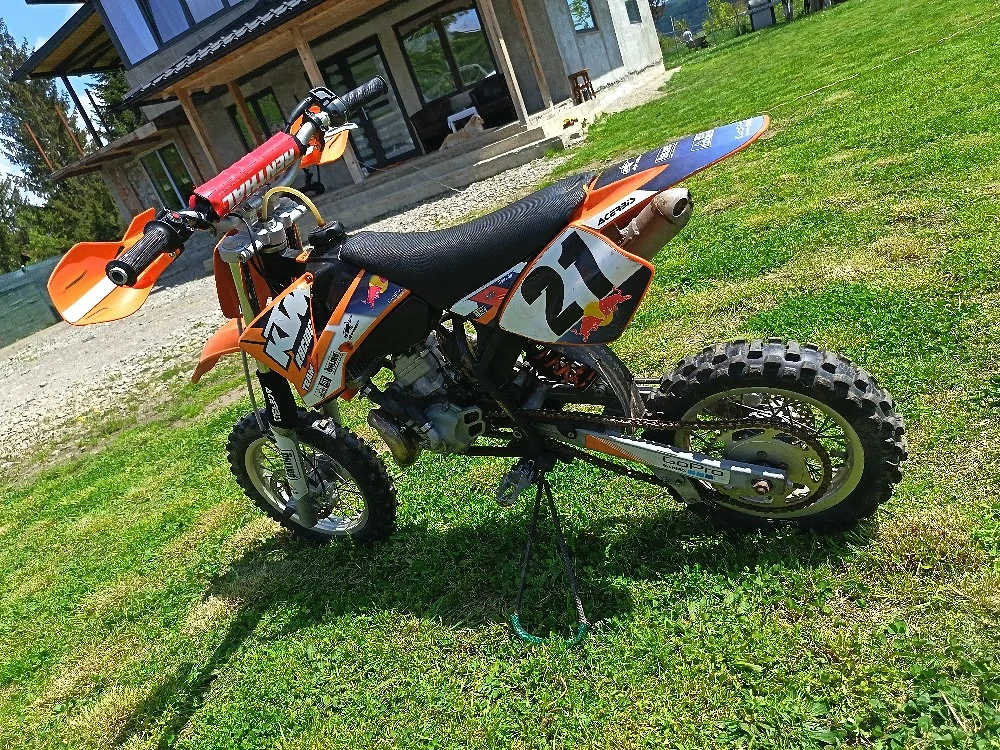 vând motor KTM