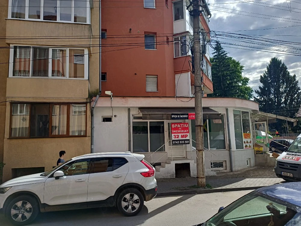 Spatiu comercial de inchiriat 32 mp