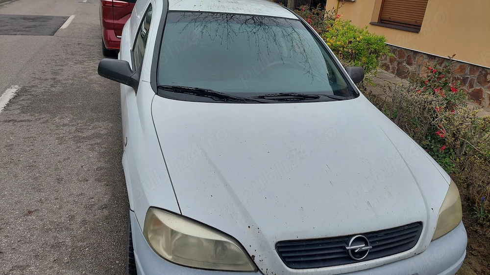 Vând autoutilitară Opel Astra H