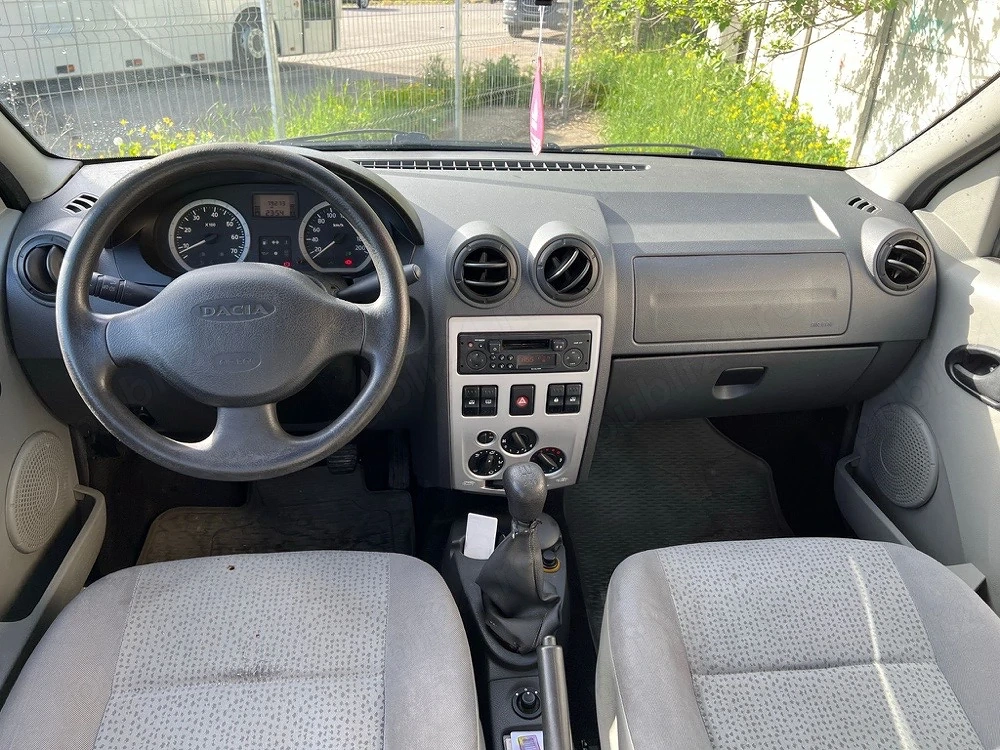 dacia logan 