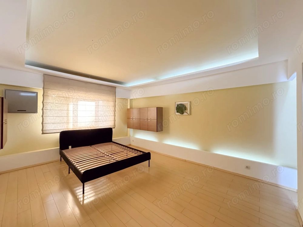 Apartament mare si spatios, cu centrala proprie. Unirii, Nerva Traian.