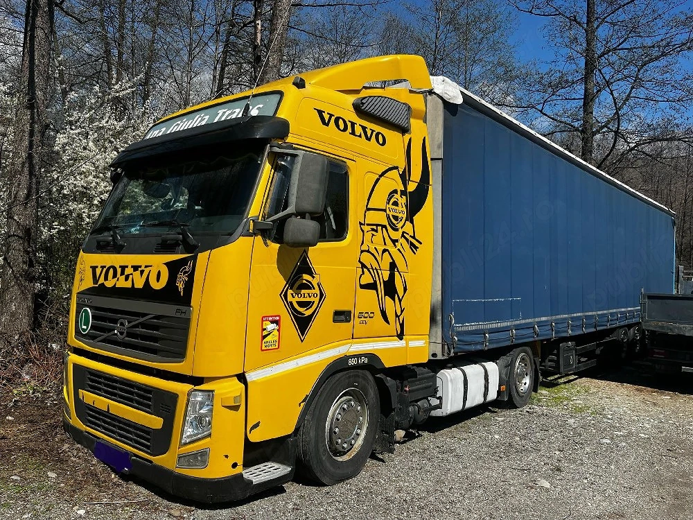 tir cap tractor semiremorca