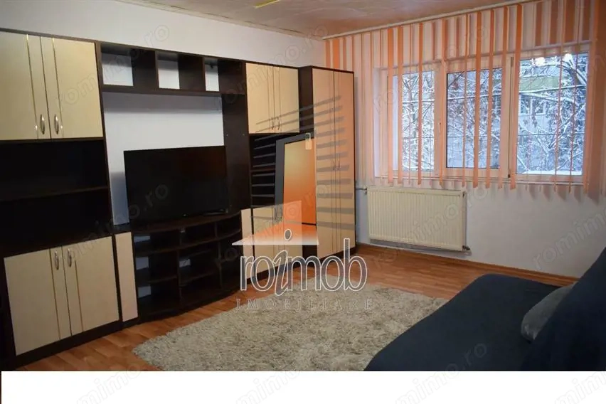 Apartament 2 camere decomandat, etajul 1 4, zona Aviatiei