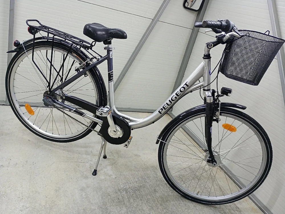 Bicicletă damă Peugeot,roti 28,cu 7 vit ,frână la picior ! !