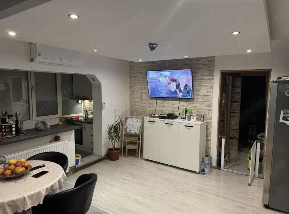 DAMBOVITA - 2 CAMERE - ETAJUL 2 - BLOC IZOLAT - CENTRALA PROPRIE