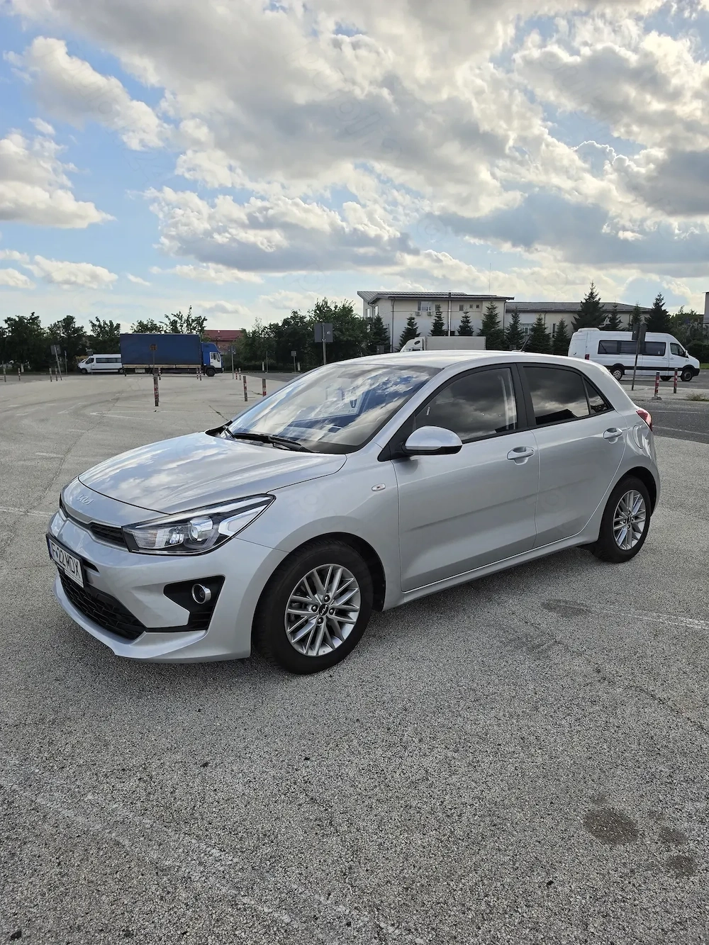 Vând Kia Rio 1.0 T-GDI 7DCT Urban MY22