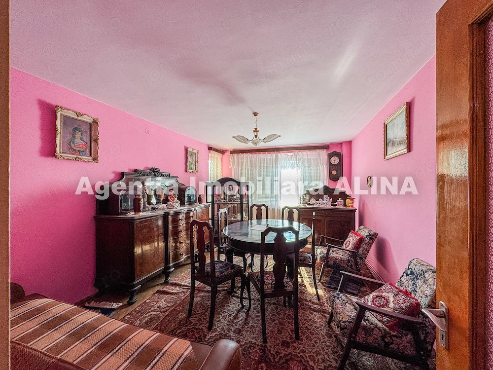 Apartament 4 camere + Boxa, in Deva, zona Licee, Str. Titu Maiorescu, 93 mp, decomandat, etaj 3...