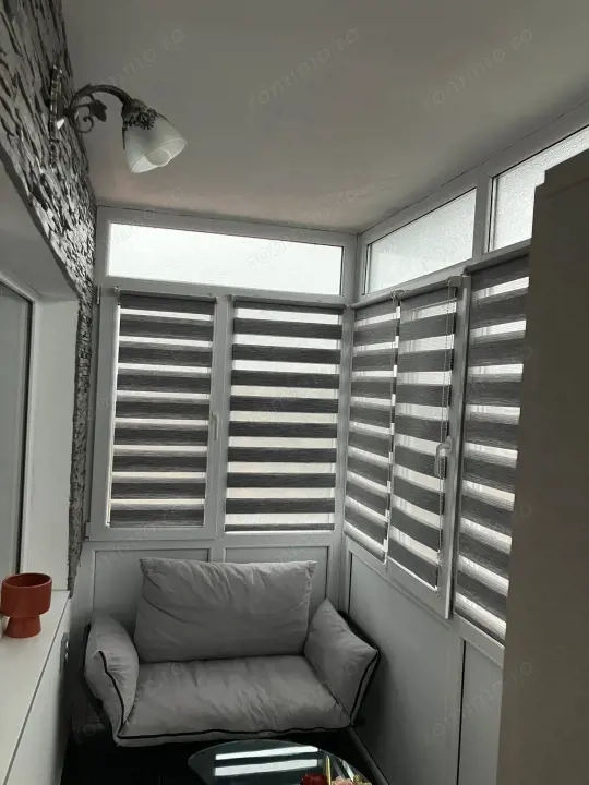 Apartament 2 camere decomandat,  zona Segarcea