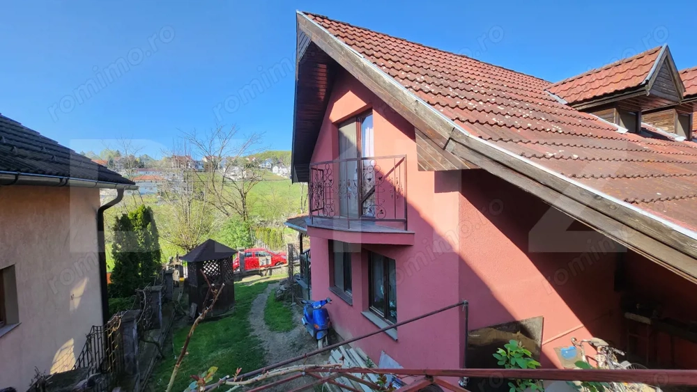 Casa 4 camere 130 mp utili - Ap. 38 mp, teren 1232 mp, zona Sancraiu de Mures