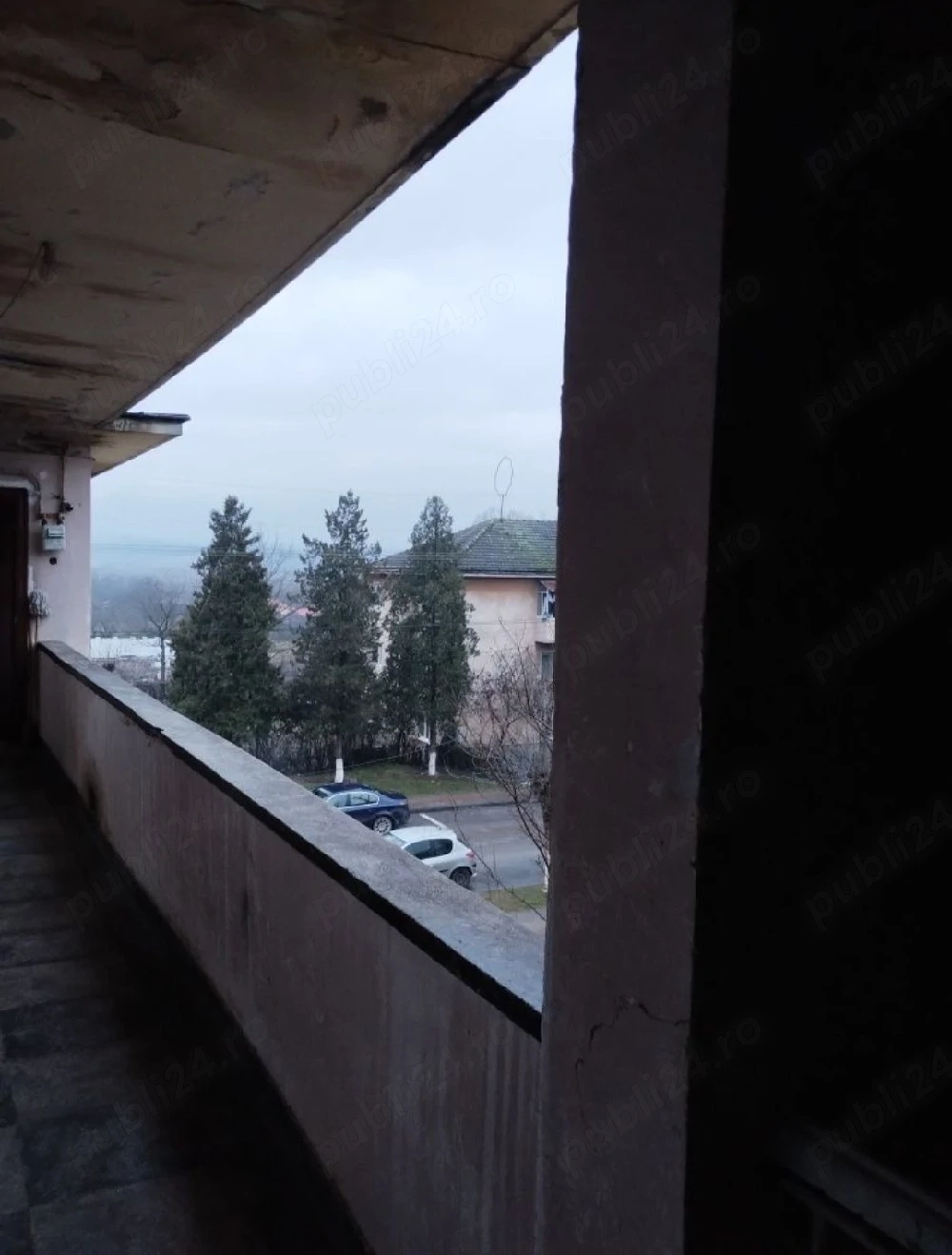 Garsoniera cu balcon Călan 