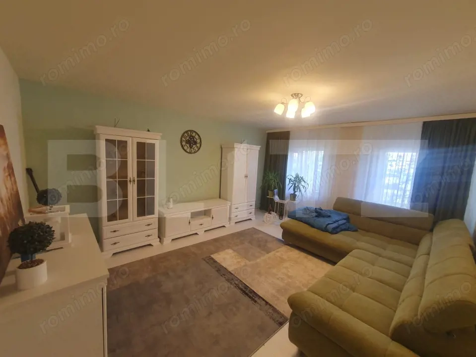 Apartamant decomandat, 4 camere, 90 mp, semicentral 