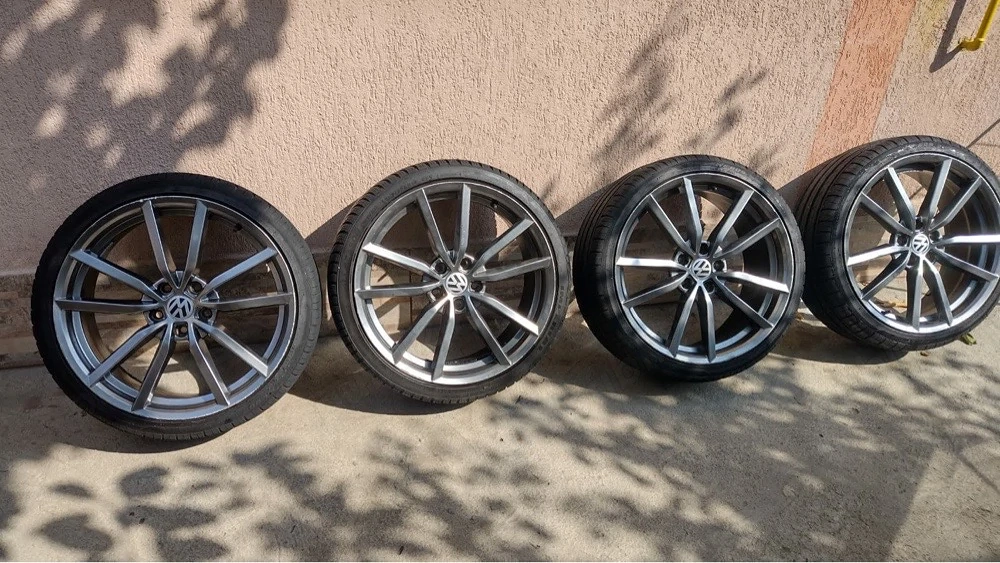 Set jante 19” + cauciucuri 225/35 R19 | Vând rapid