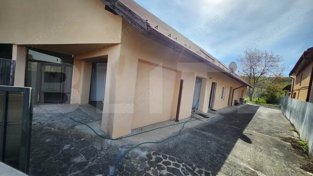 Casă spațioasă, 240 mp, zona 7 Nov - Târgu Mureș