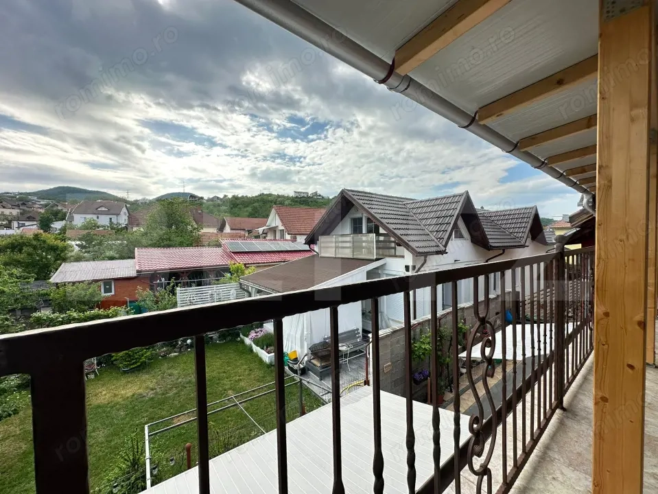 Casă complet renovată, terasă spectaculoasă, zonă liniștită Deva, str Crișan