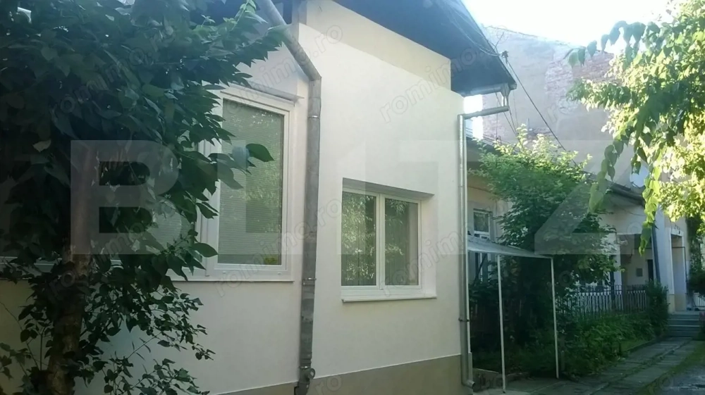Casa ultrafinisata, zona centrala, 65 mp utili, 2 locuri de parcare, mansardare!