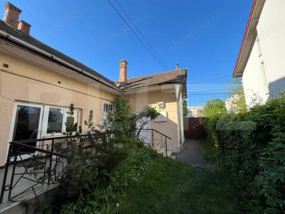 Casa tip calcan, zona Andrei Muresan