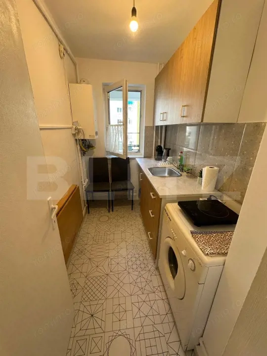 Apartament cu 2 camere, decomandat, etaj intermediar, mobilat, Mănăștur