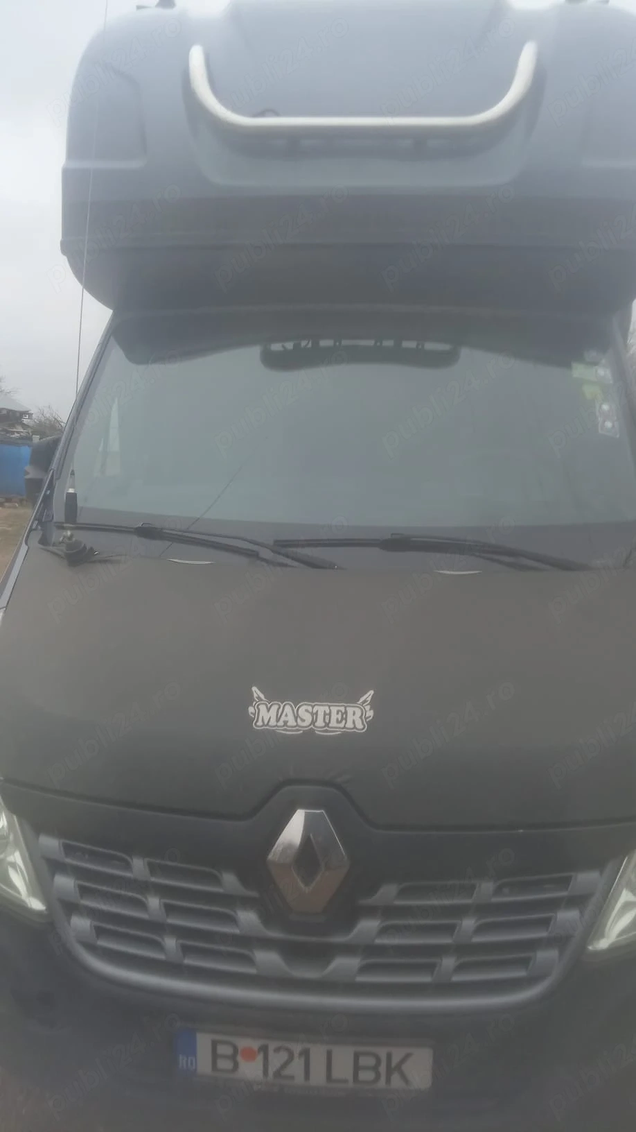 Vând două Mașini transport marfă 