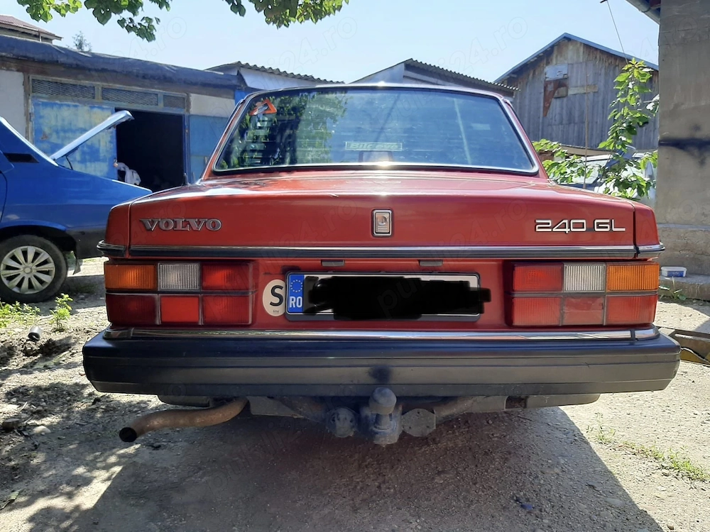 Vehicul atestat istoric VOLVO 240 GL