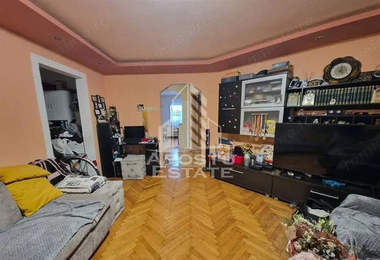 Apartament  cu 3 camere, de vanzare, zona Soarelui, Timisoara