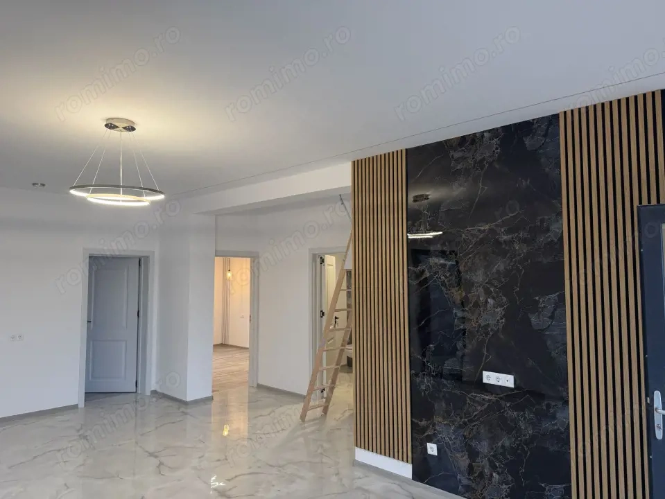 Casa deosebita, parter, 265 mp teren, 91 mp utili, Selgros-Damila