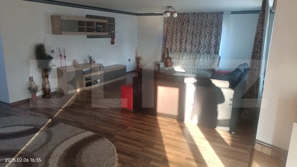 Casă de vânzare, 270 mp, zona Exterior- Tisieu