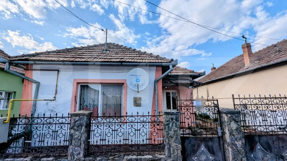 Casa individuala, 80 mp, teren 676 mp, zona Micesti