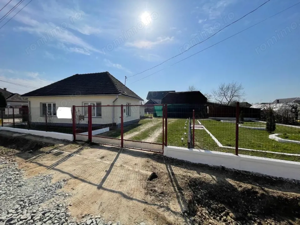 CASA in Seini Ideală pentru cei care caută liniște, spațiu și confort modern!