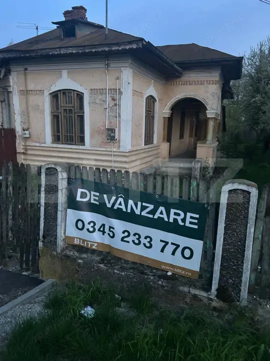 Casă cu teren generos – 667 mp | 3 camere | Potențial excelent pentru renovare