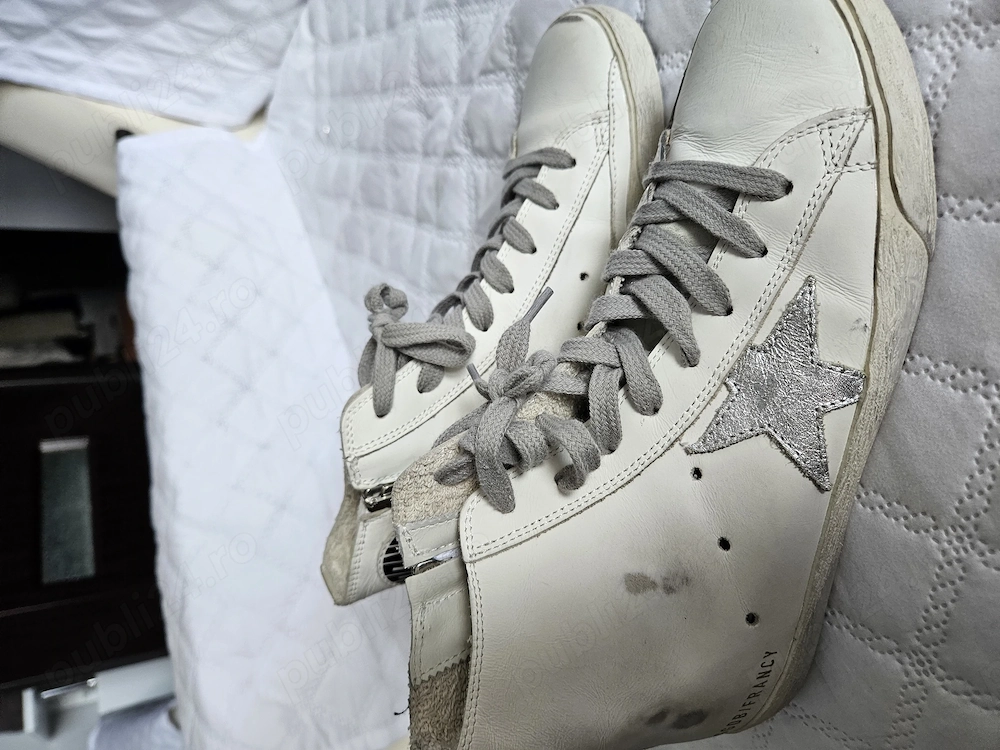 Vand  Sneakers  Golden Goose  marimea 37 culoare alba 