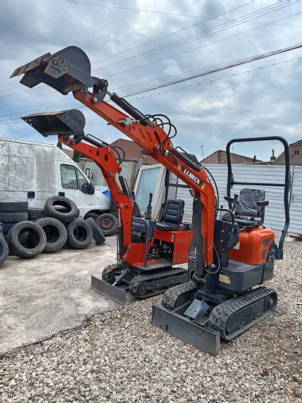 Miniexcavatoare NOI 1000 kg - 1200 kg 