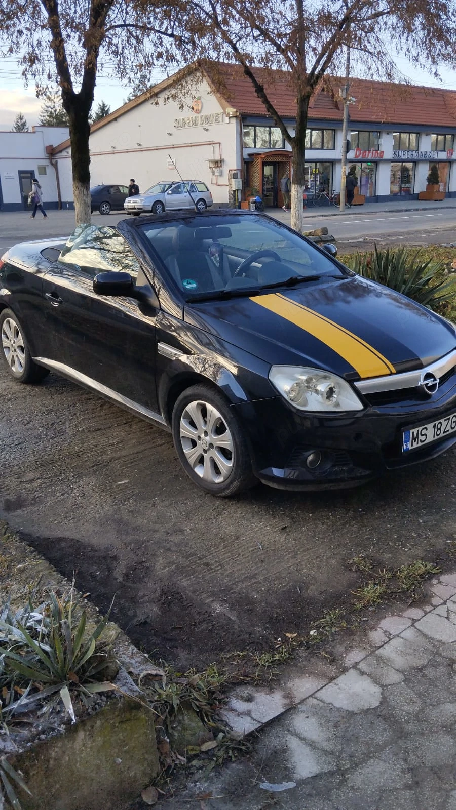 Vând Opel Tigra an 2009 1200  negociabil 
