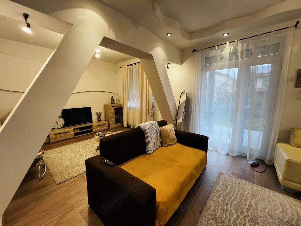 Vila 6 camere mobilata-  320 mp utili - zona Bogdanestilor