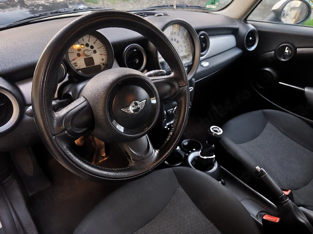 Mini Cooper One R56