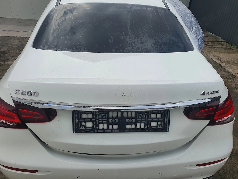  Capota portbagaj cu luneta Mercedes E Class W213 2020
