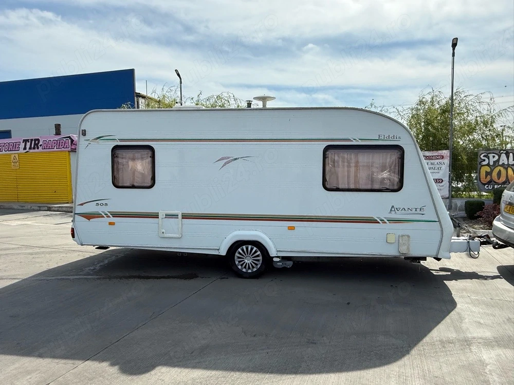 Rulota Elddis 2001 numere vabile de UK