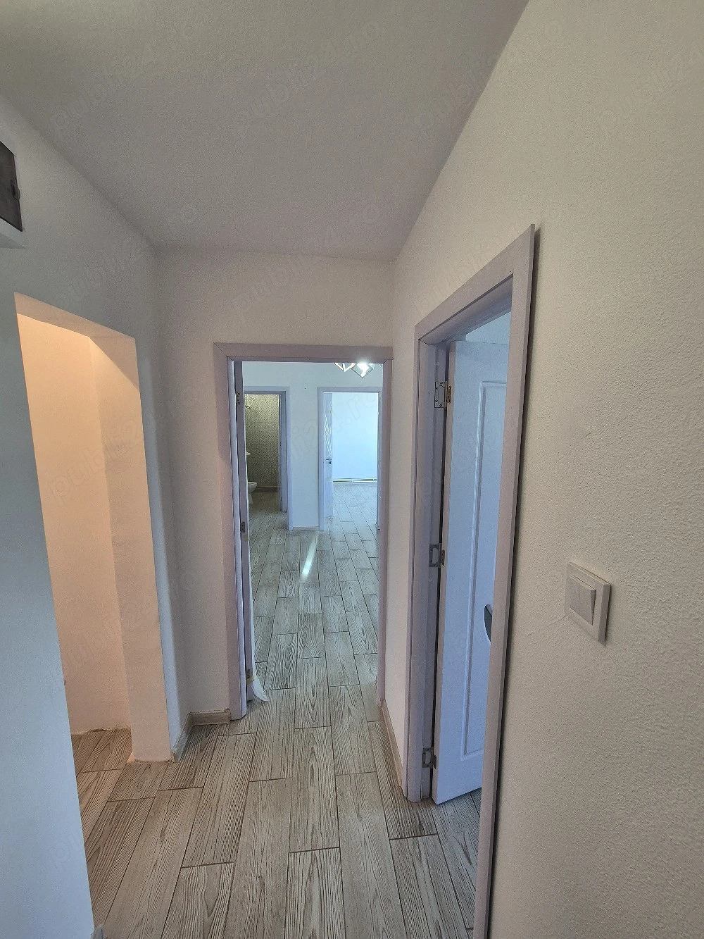 Vand apartament 2 camere 